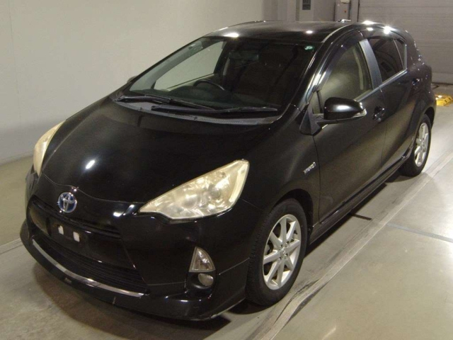 TOYOTA AQUA 2012