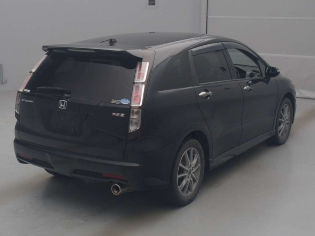 HONDA STREAM 2013