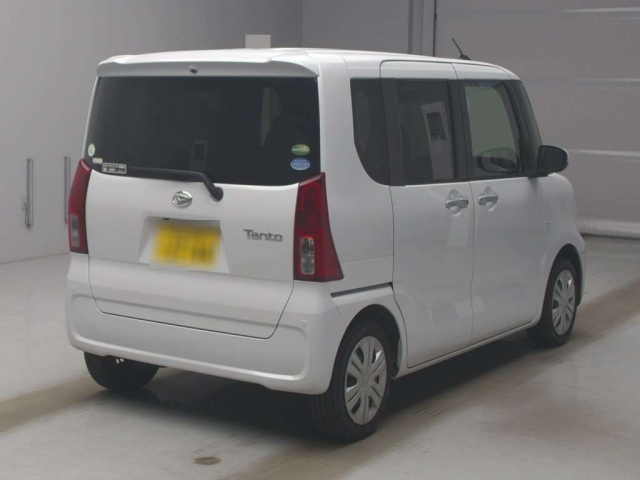 DAIHATSU TANTO 2021