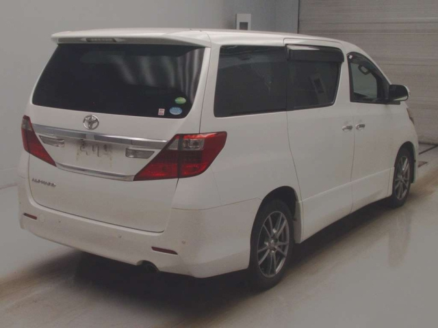 TOYOTA ALPHARD 2014