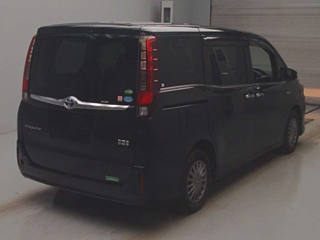 TOYOTA ESQUIRE 2017
