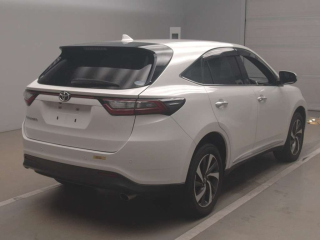 TOYOTA HARRIER 2018