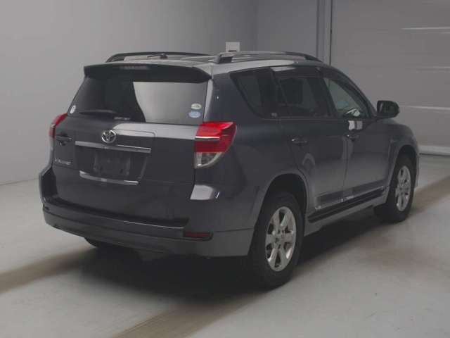 TOYOTA VANGUARD 2010