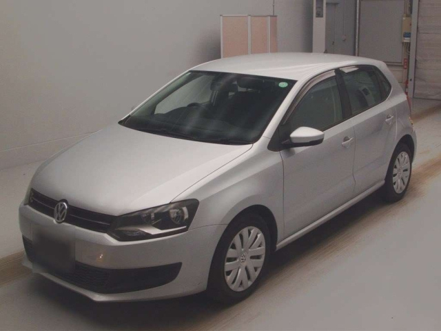 VOLKSWAGEN POLO 2011