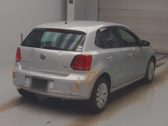 VOLKSWAGEN POLO 2011
