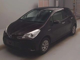 TOYOTA VITZ 2018