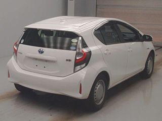 TOYOTA AQUA 2020