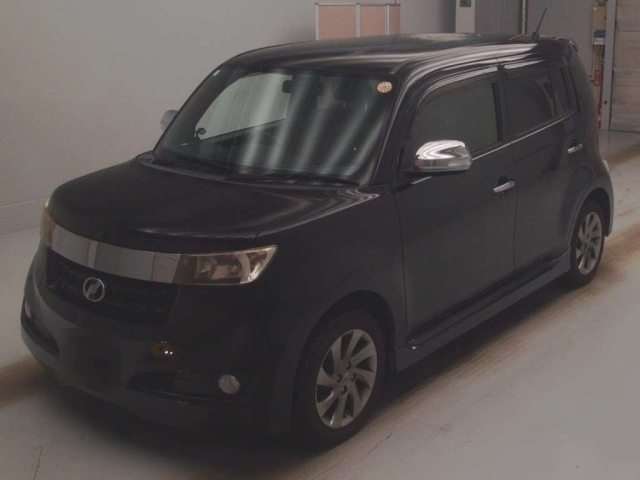 TOYOTA BB 2012