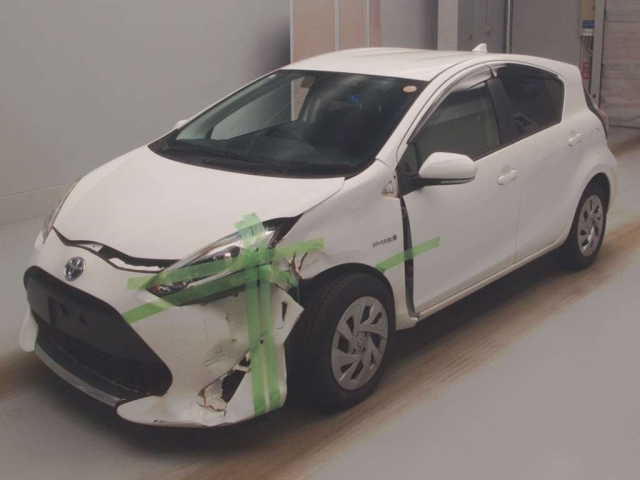 TOYOTA AQUA 2020