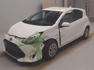 TOYOTA AQUA 2020