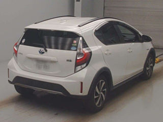 TOYOTA AQUA 2017