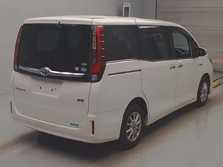 TOYOTA ESQUIRE 2016