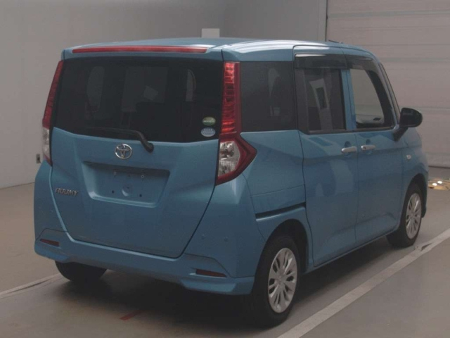 TOYOTA ROOMY 2020