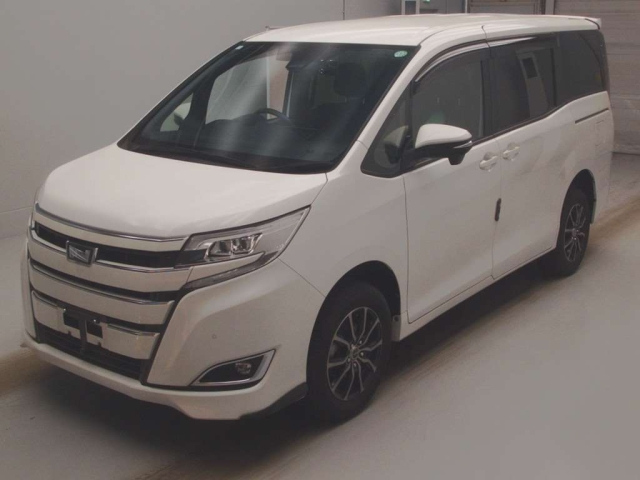 TOYOTA NOAH 2020
