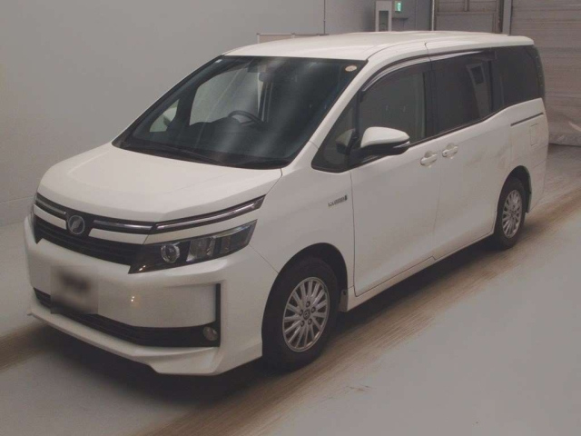 TOYOTA VOXY 2015