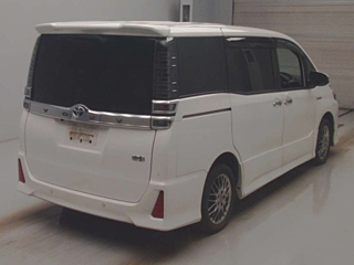 TOYOTA VOXY 2019