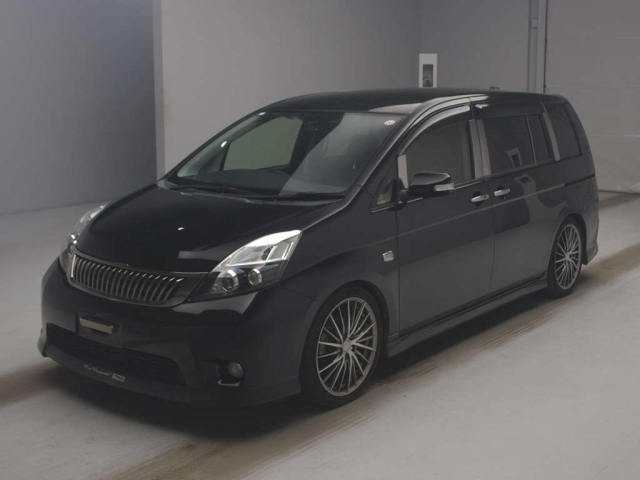 TOYOTA ISIS 2012