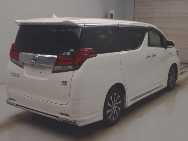 TOYOTA ALPHARD 2015