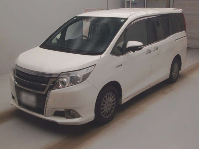 TOYOTA ESQUIRE 2015