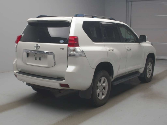 TOYOTA LAND CRUISER PRADO 2013