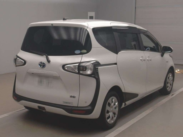 TOYOTA SIENTA 2017