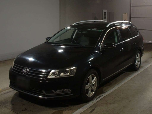 VOLKSWAGEN PASSAT VARIANT 2011