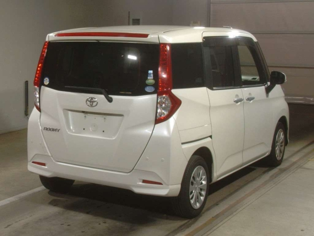 TOYOTA ROOMY 2020