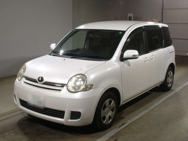 TOYOTA SIENTA 2009