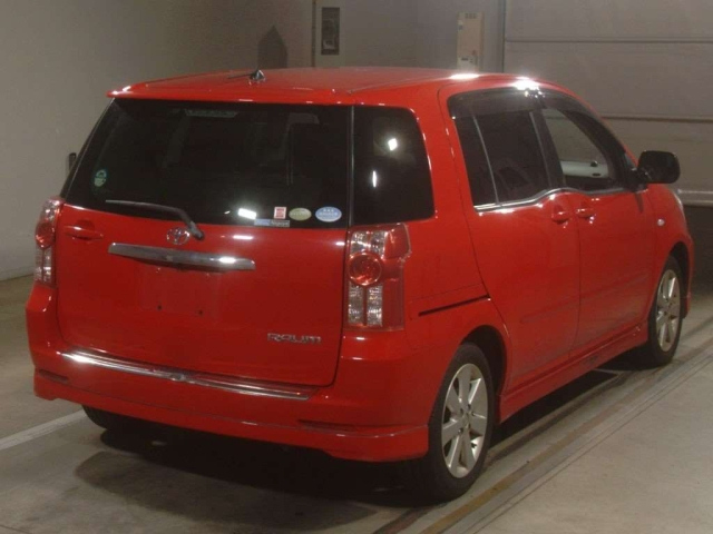 TOYOTA RAUM 2009