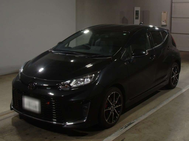 TOYOTA AQUA 2023