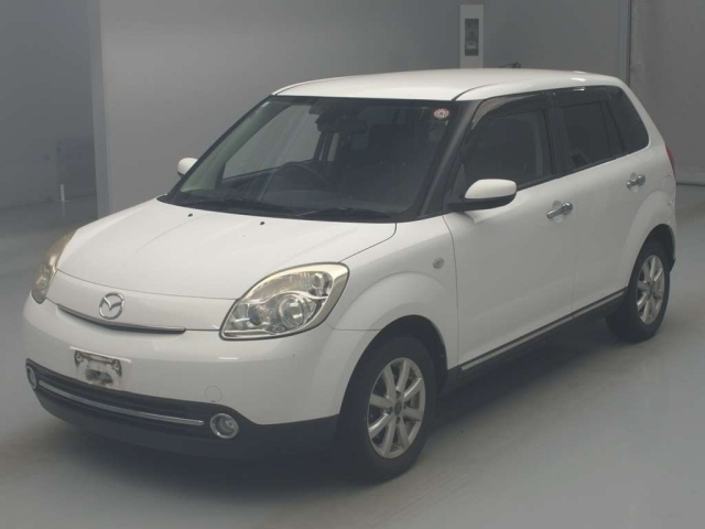 MAZDA VERISA 2012