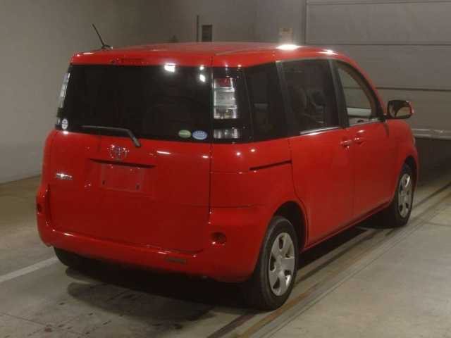 TOYOTA SIENTA 2014