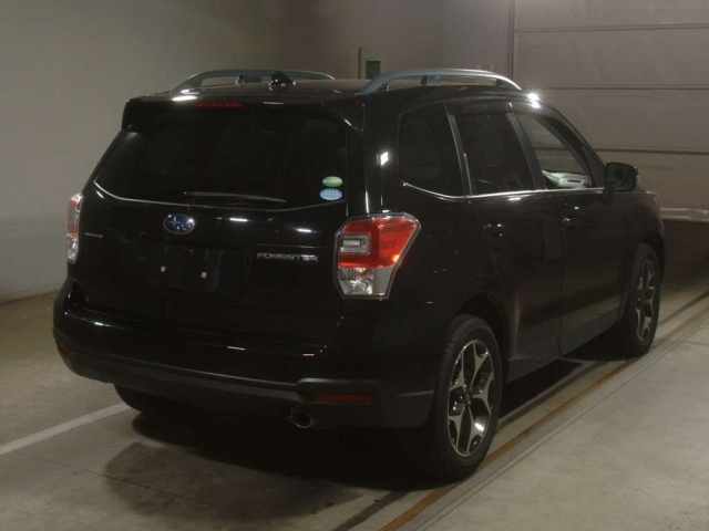 SUBARU FORESTER 2017