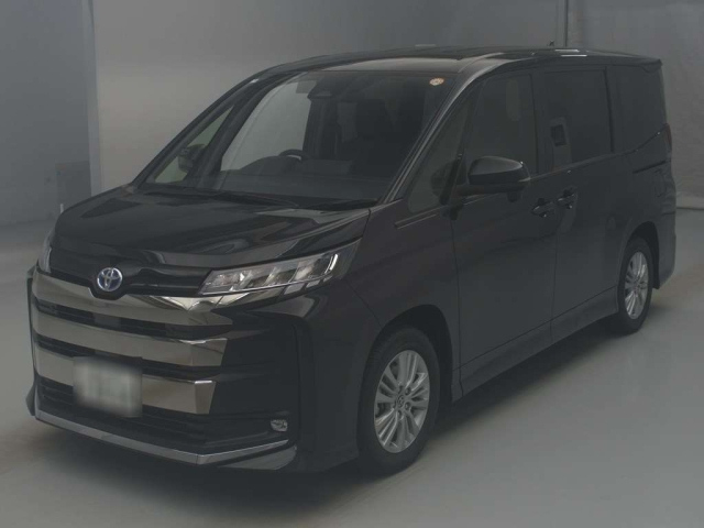 TOYOTA NOAH 2025