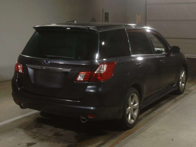SUBARU EXIGA 2010