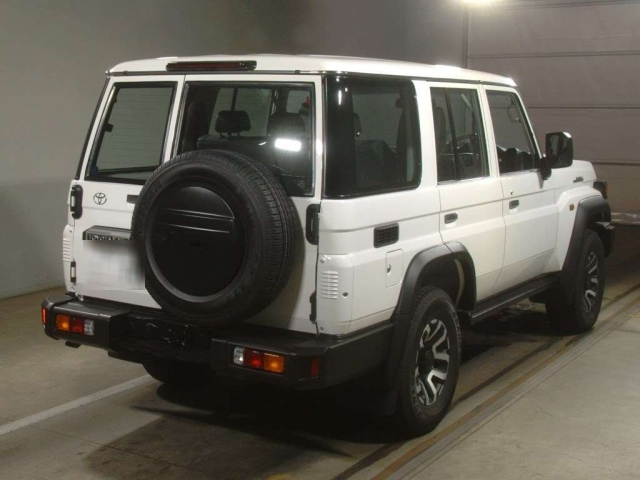 TOYOTA LAND CRUISER 2023