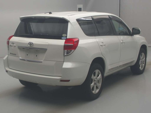 TOYOTA VANGUARD 2010