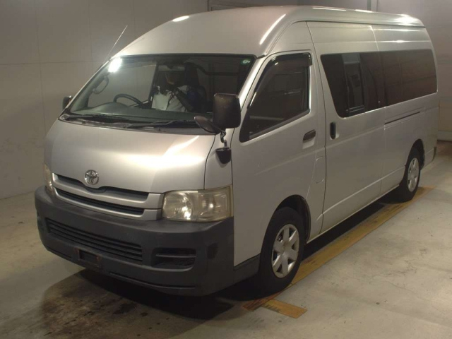 TOYOTA HIACE VAN 2008