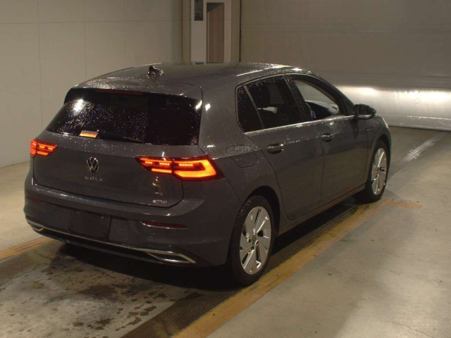 VOLKSWAGEN GOLF 2021