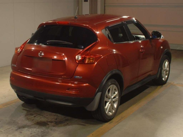 NISSAN JUKE 2012