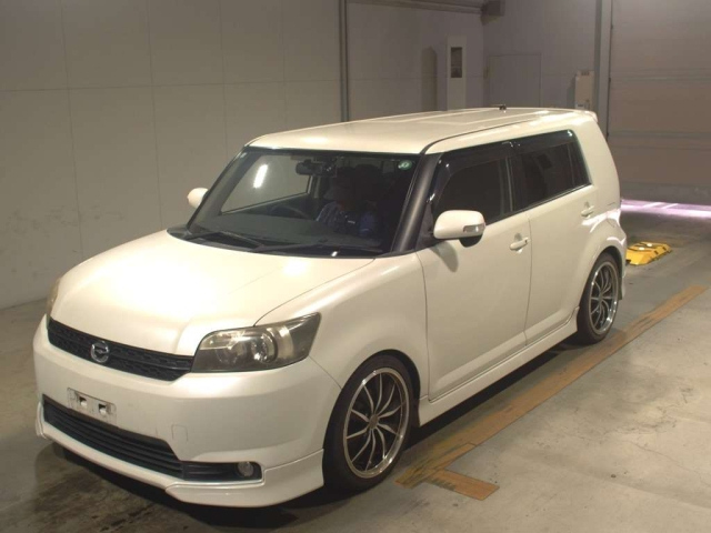 TOYOTA COROLLA RUMION 2010