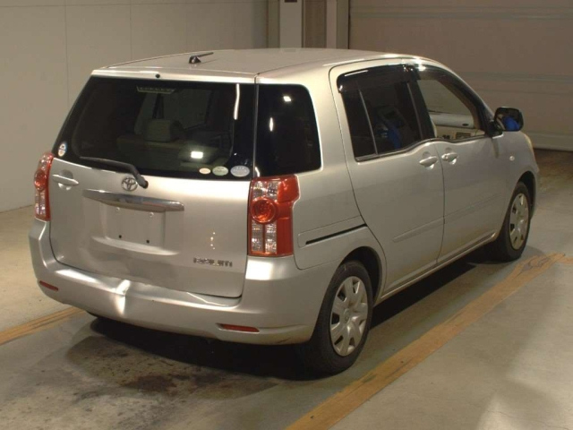 TOYOTA RAUM 2008