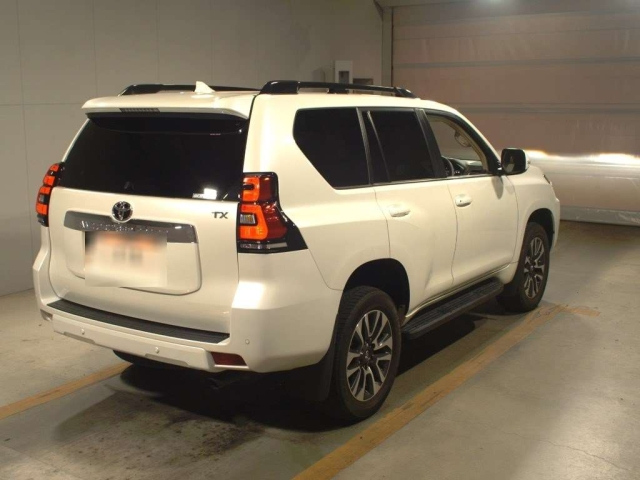 TOYOTA LAND CRUISER PRADO 2023