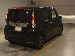 TOYOTA ROOMY 2021