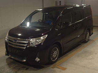 TOYOTA NOAH 2016