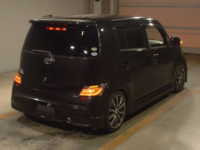 TOYOTA BB 2009