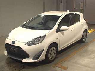 TOYOTA AQUA 2020
