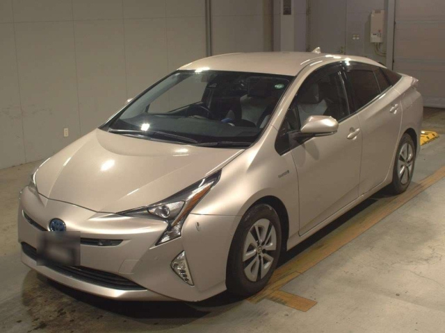 TOYOTA PRIUS 2016