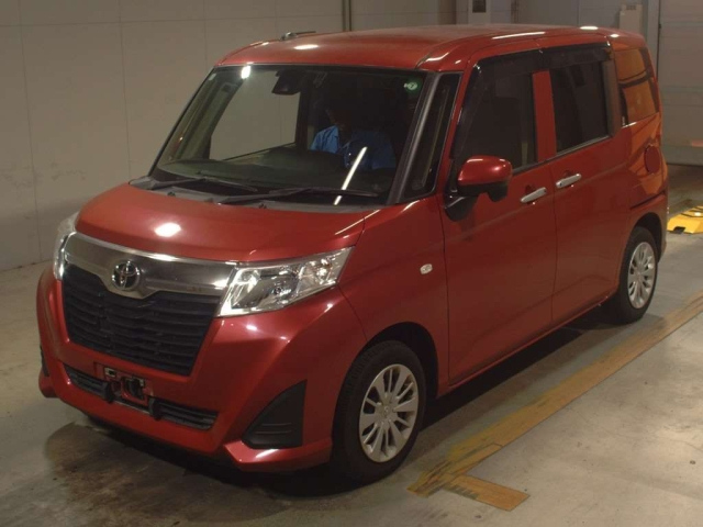TOYOTA ROOMY 2018