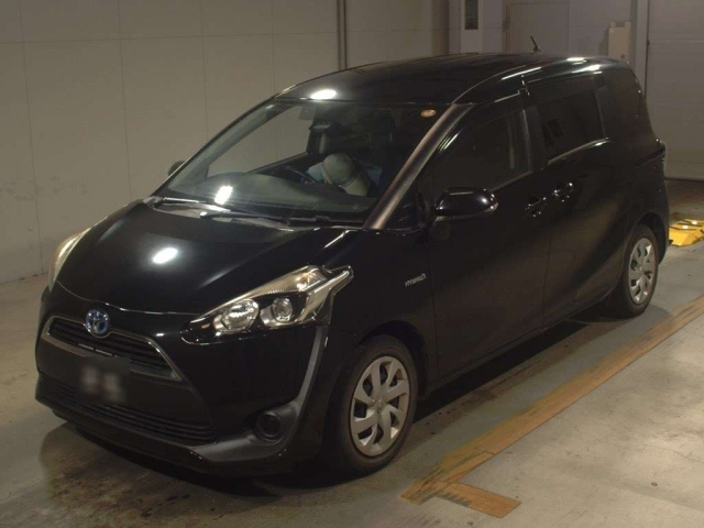 TOYOTA SIENTA 2017